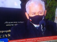 Uroczystości związane z rocznicą śmierci matki Kaczyńskiego są transmitowane w telewizji publicznej Normalnie druga Korea... –  