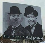 Nie wiadomo, czy śmiać się, czy płakać – A żyć musimy Flip i Flap polskiej polityki
